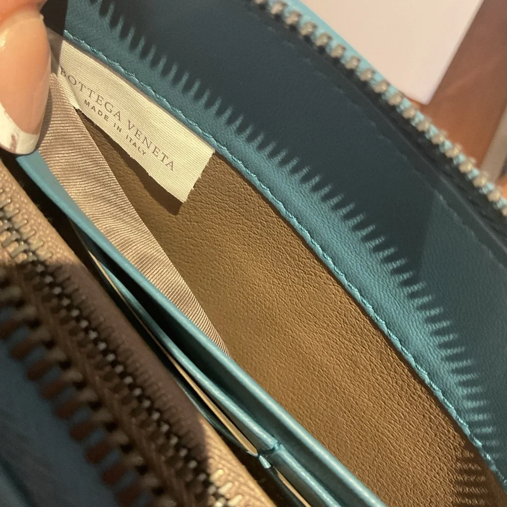 Bottega Veneta Teal Woven Leather Wallet - Picture 4 of 6